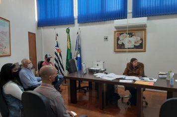 Foto - Prefeita se reúne com líderes das Igrejas do Município