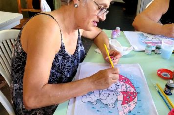 Foto - Oficina de Pintura - CRAS