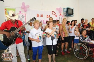 Foto - DIA INTERNACIONAL DA MULHER