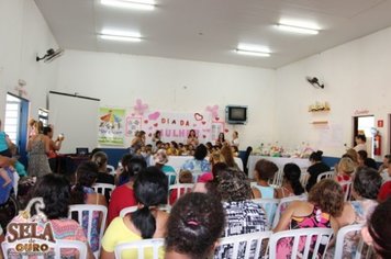 Foto - DIA INTERNACIONAL DA MULHER